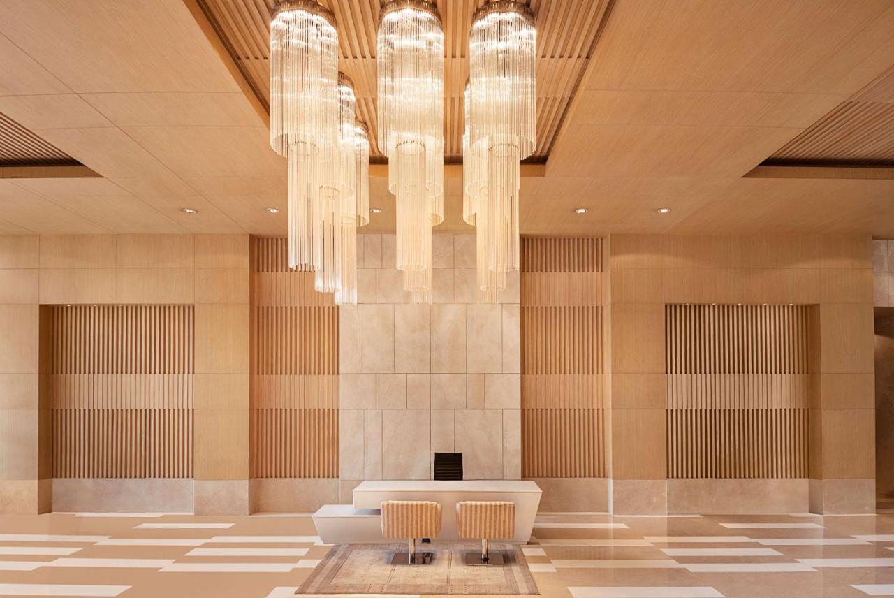 Radisson Blu Hotel Amritsar Zewnętrze zdjęcie The lobby of the hotel