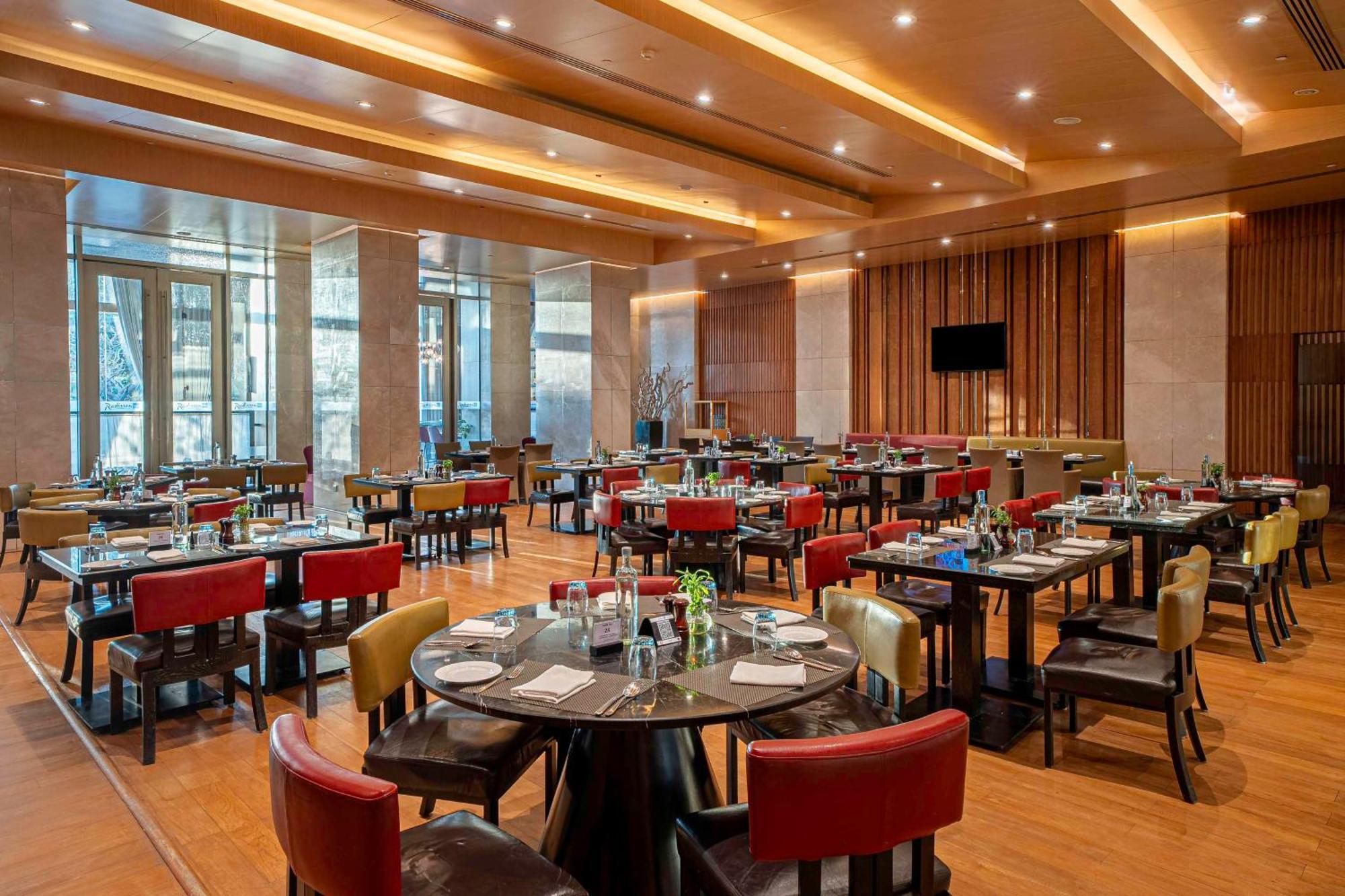 Radisson Blu Hotel Amritsar Zewnętrze zdjęcie The Park, Hyderabad