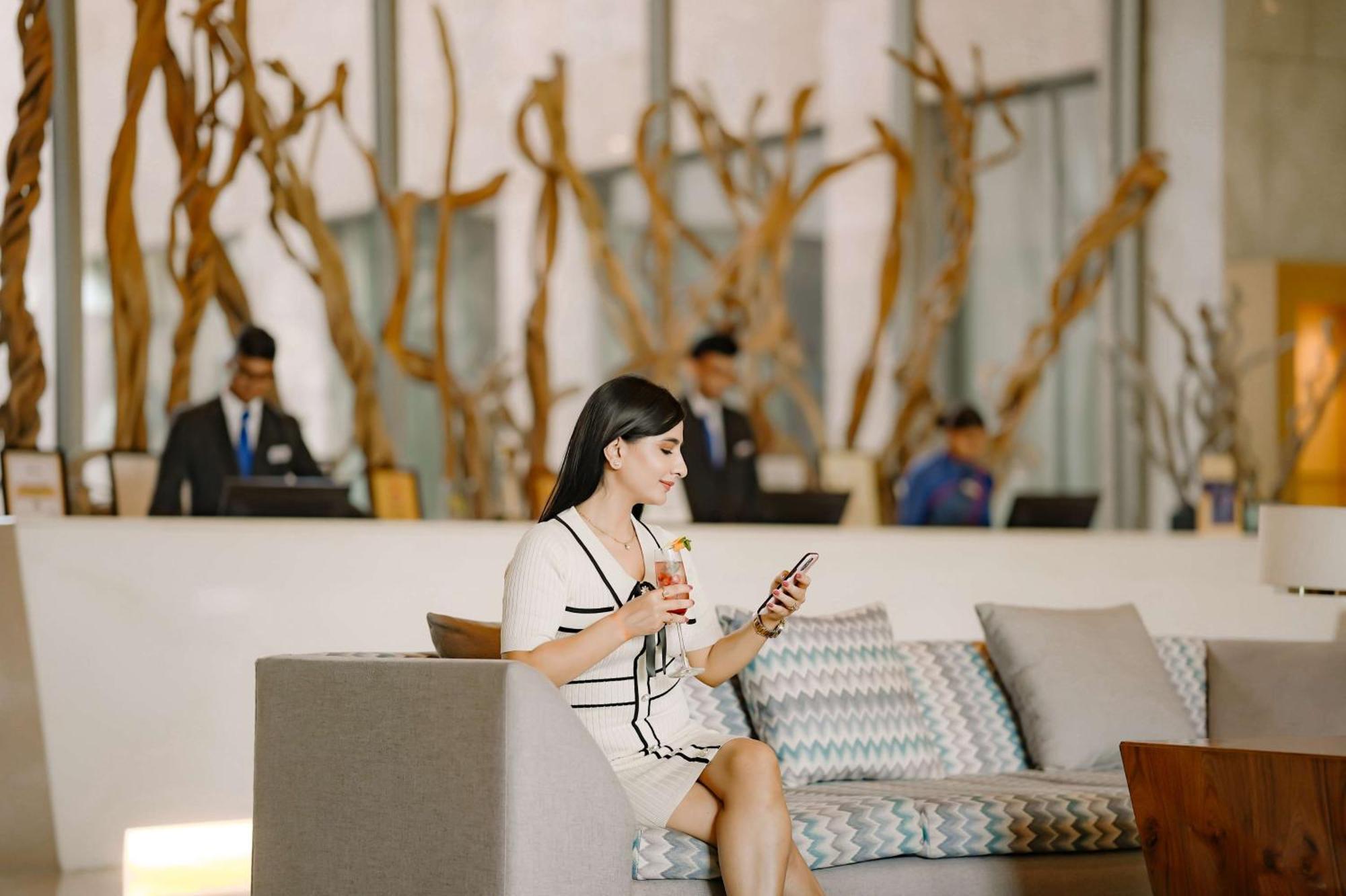 Radisson Blu Hotel Amritsar Zewnętrze zdjęcie Lobby